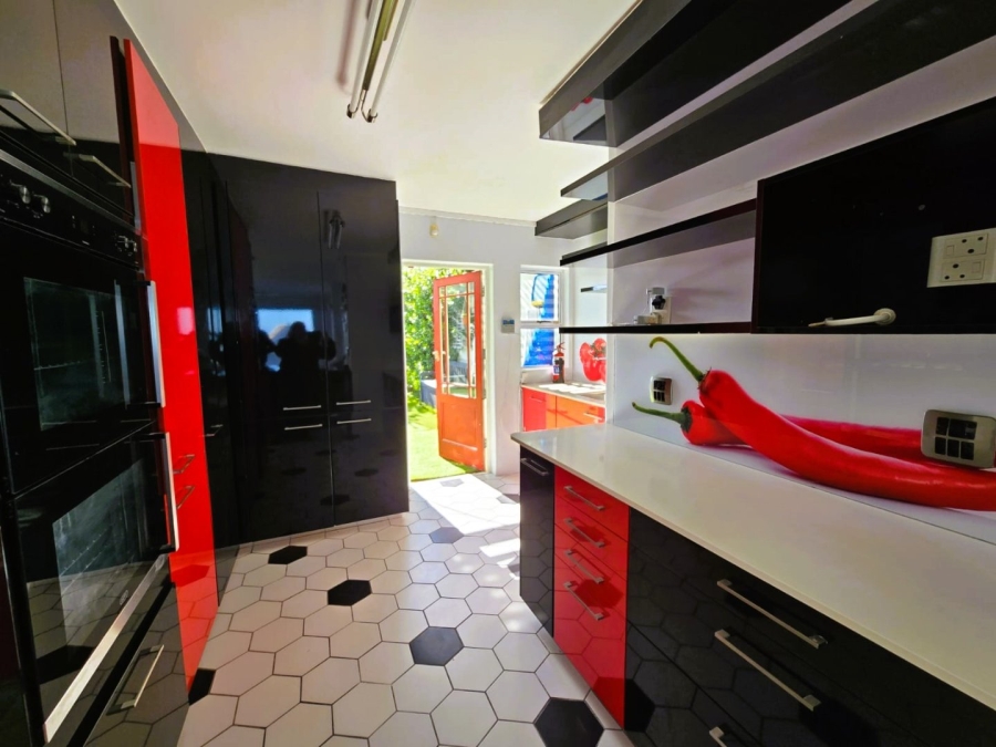 2 Bedroom Property for Sale in Wilderness Central Western Cape